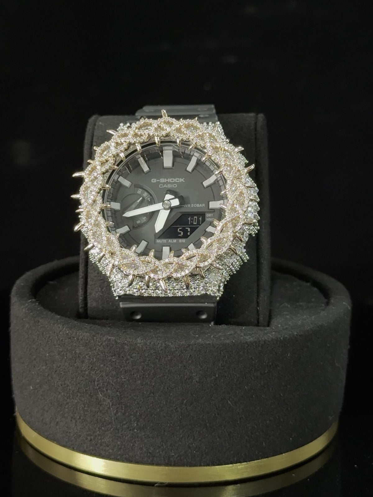 Octa Barbelé Or Rose, couronne barbelée or rose sur boîtier serti argent